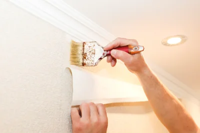 Pose de papier peint à Mirbel — revêtements muraux et toiles de verre